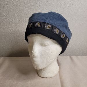 Vintage Rare Men's Large MountainHardwear Polartec Beanie.Blue and Black Beanie